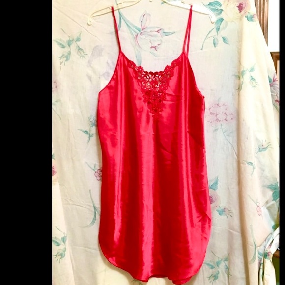 Vintage 90s/Y2K Red Satin/Silky Slip - Picture 4 of 8